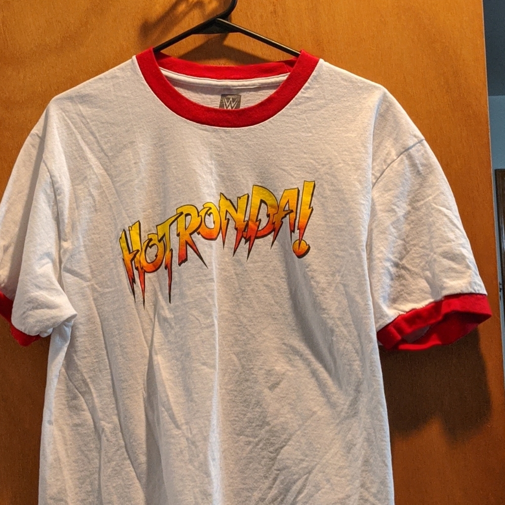 Ronda Rousey wrestling t-shirt (L)